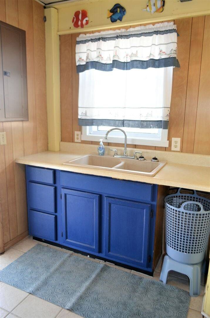 with a half bathroom. with a half bathroom.