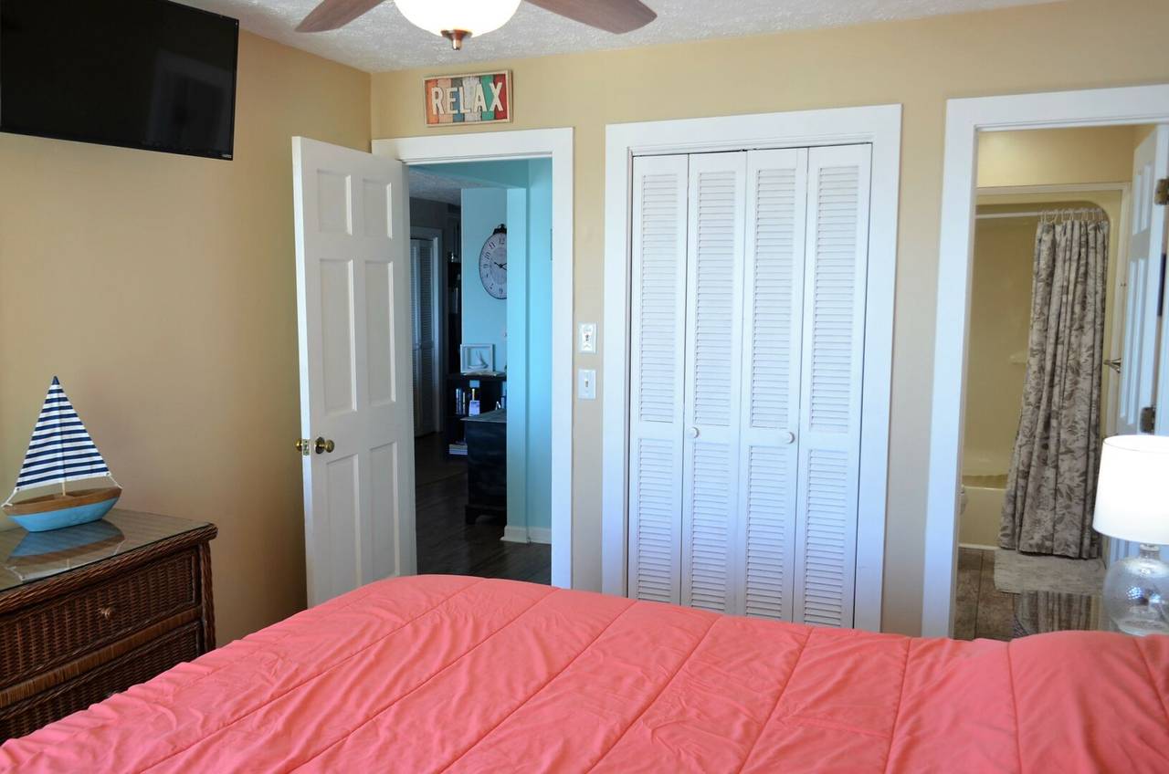 Bedroom 1 features a private bathroom Bedroom 1 features a private bathroom