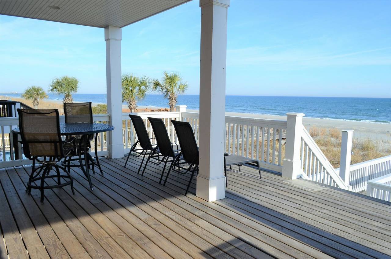 & loungers. & loungers.