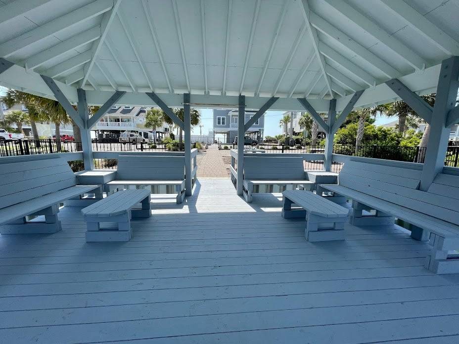 Another great gathering area! Another great gathering area!