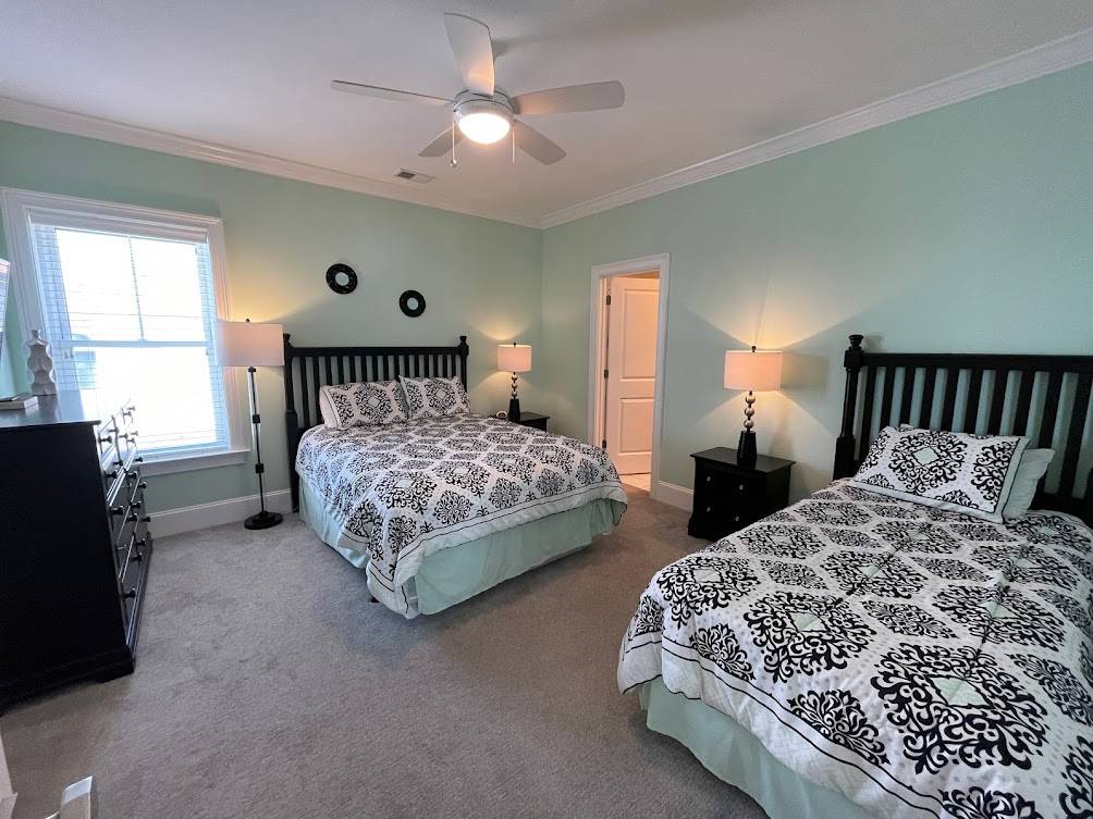 Bedroom 5 up - Queen, Single Bedroom 5 up - Queen, Single