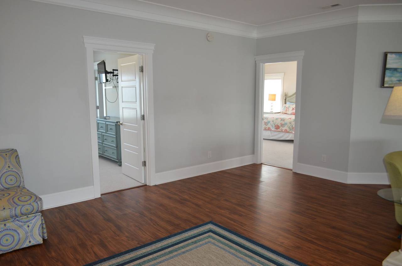 Bedroom 5 to right, and bedroom 6 to left Bedroom 5 to right, and bedroom 6 to left