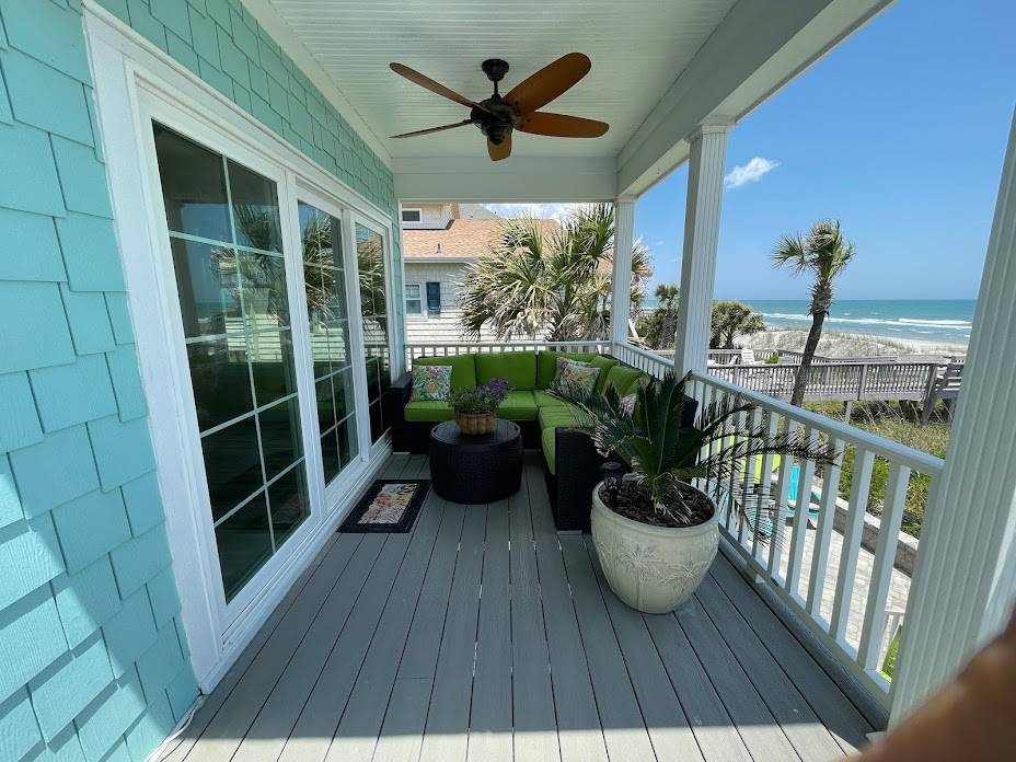 Relax and unwind a-la-Salty Sunrise style Relax and unwind a-la-Salty Sunrise style