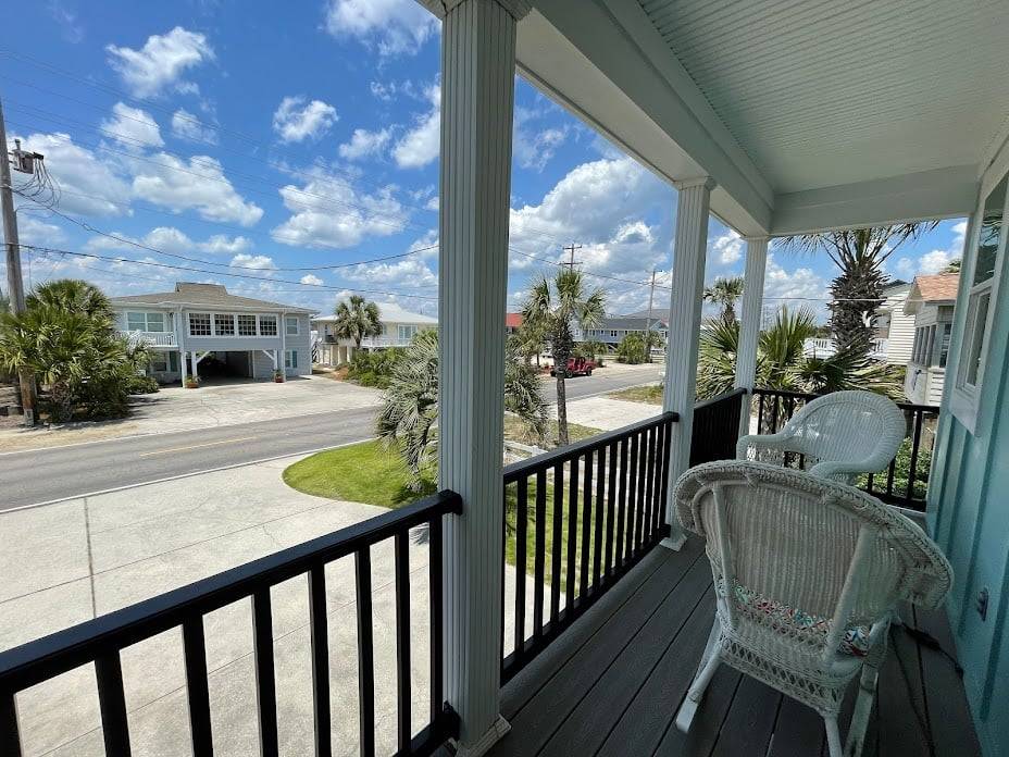 Streetside covered porch Streetside covered porch