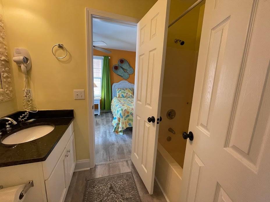 Shared bath up (Bedrooms 2 and 3) Shared bath up (Bedrooms 2 and 3)