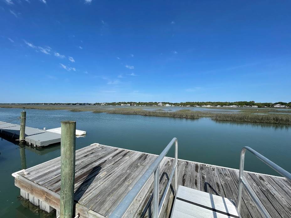 Floating dock Floating dock