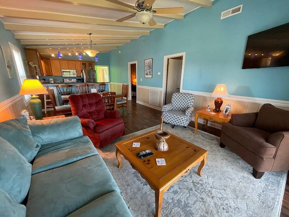 Open kitchen/dining/living area Open kitchen/dining/living area