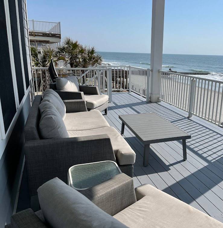 Views for miles Views for miles