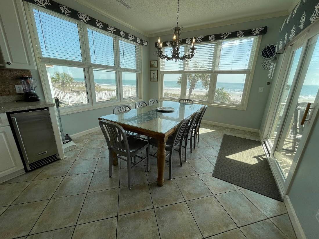 Ocean front dining Ocean front dining