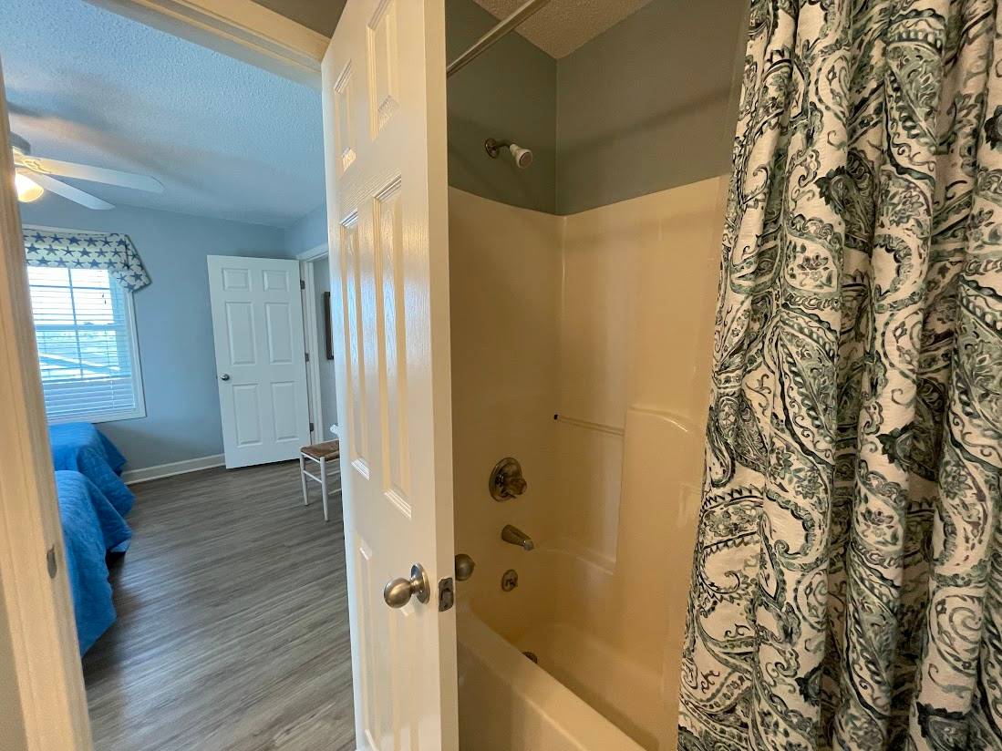 Shared bath - Bedrooms 3 and 4 Shared bath - Bedrooms 3 and 4