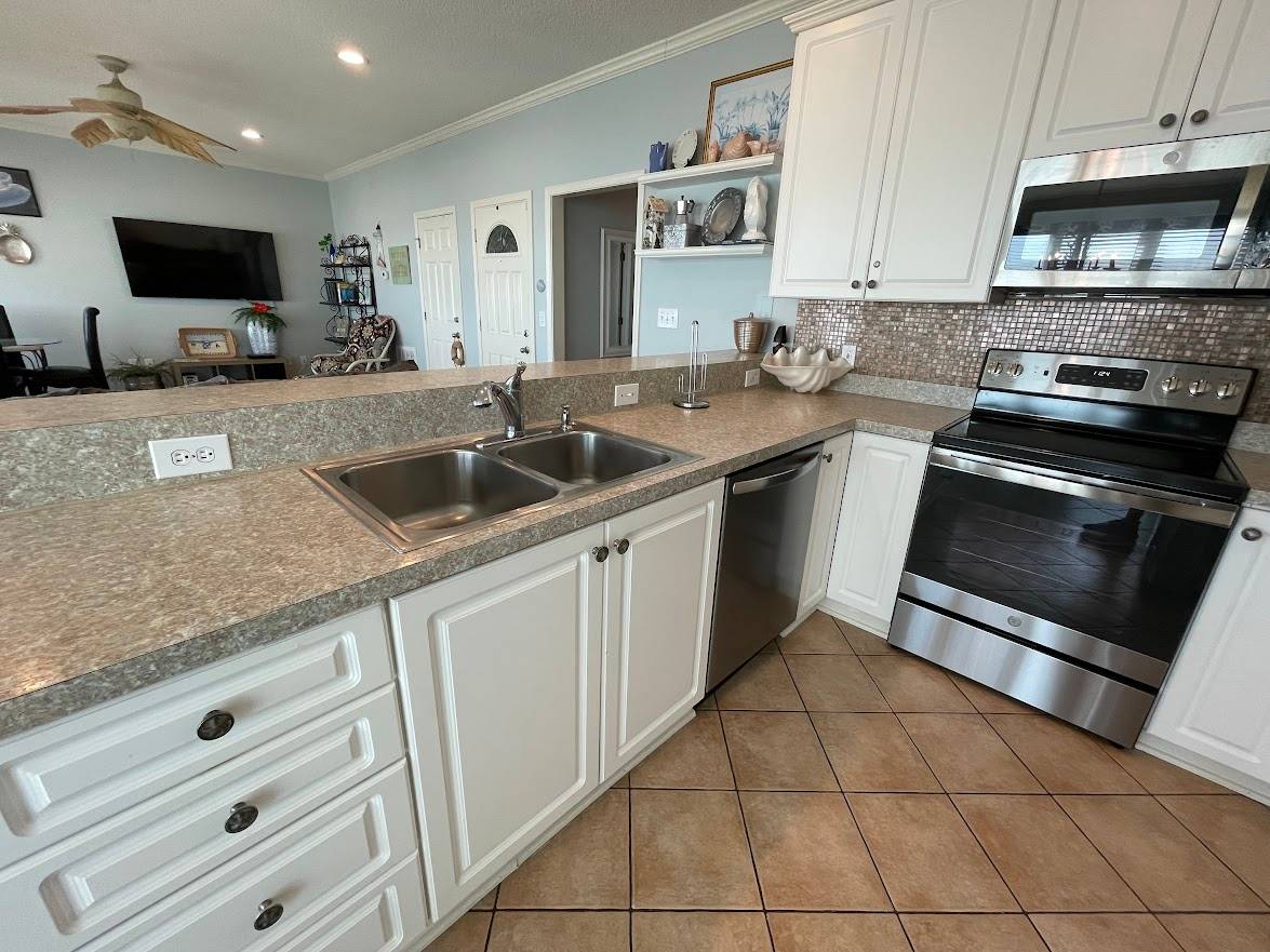 and modern kitchen and modern kitchen