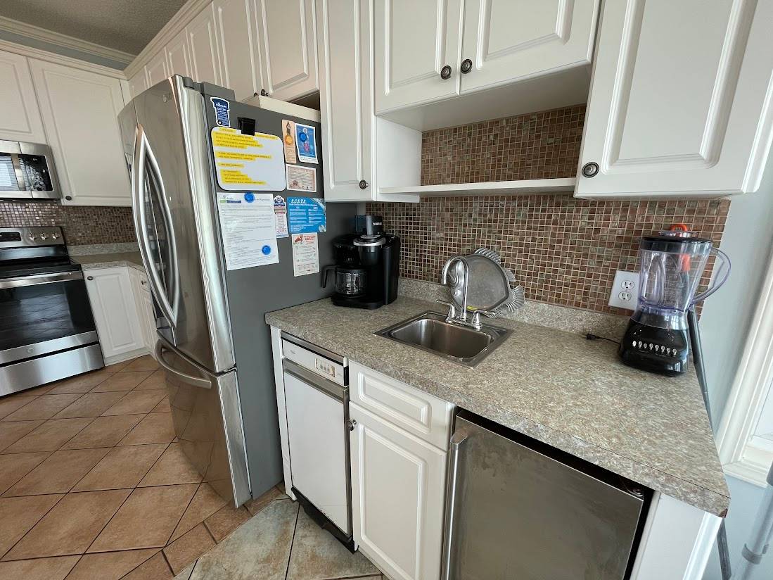 Added counter and storage spaces Added counter and storage spaces