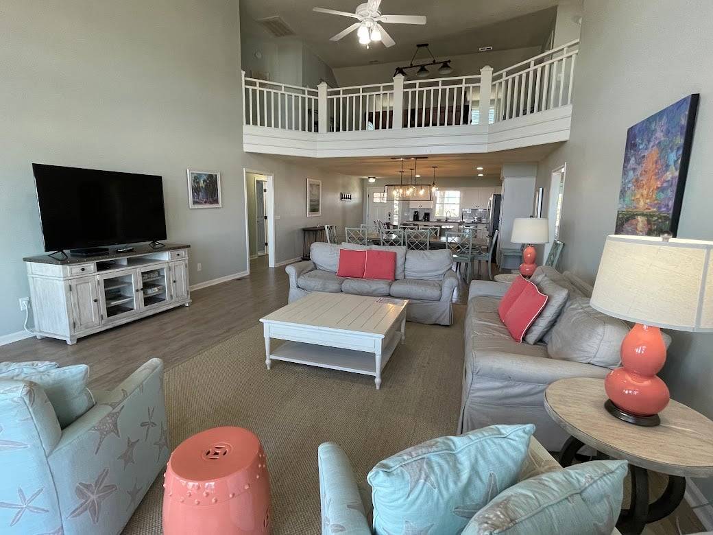 Open, spacious and airy Open, spacious and airy