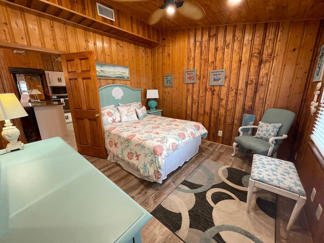 Bedroom 1 Up - Queen Bedroom 1 Up - Queen