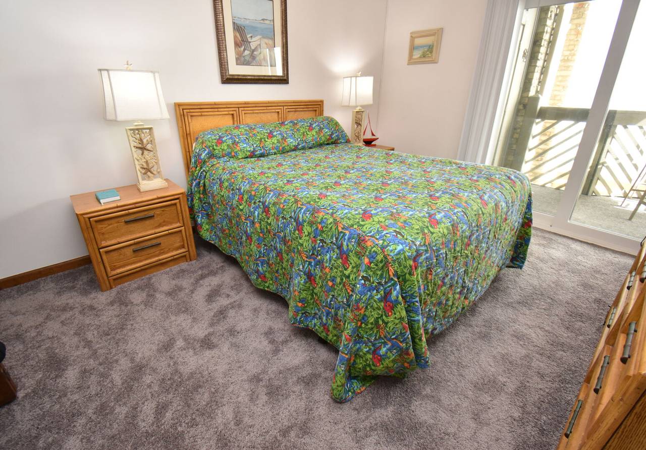 Bedroom 1 - 1 Queen Bed, Private Bath Bedroom 1 - 1 Queen Bed, Private Bath