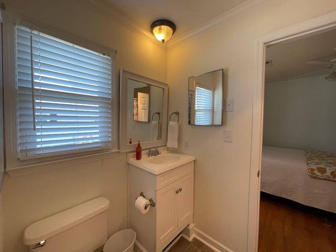 Shared bath between bedrooms 1 and 2 Shared bath between bedrooms 1 and 2