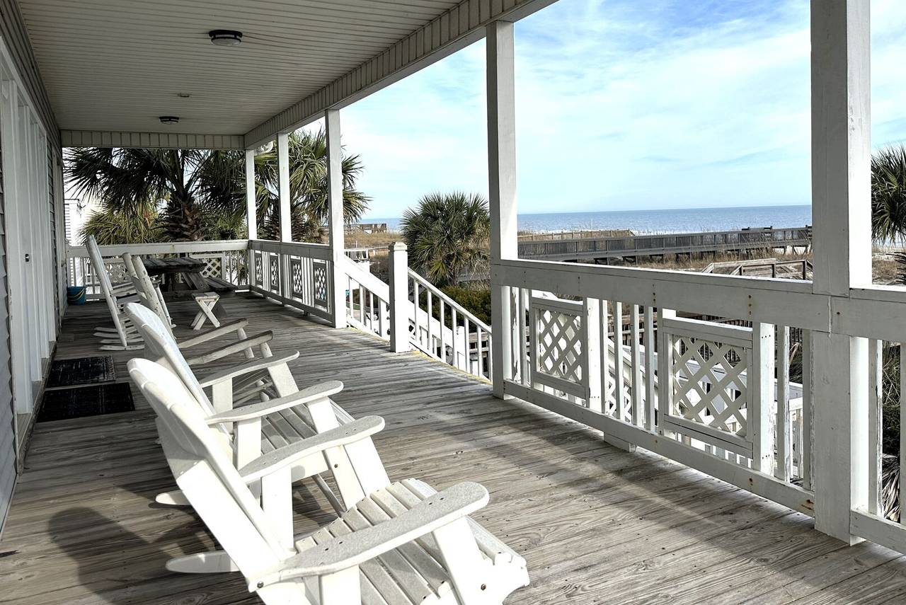 Full-Length Oceanfront Porch Full-Length Oceanfront Porch