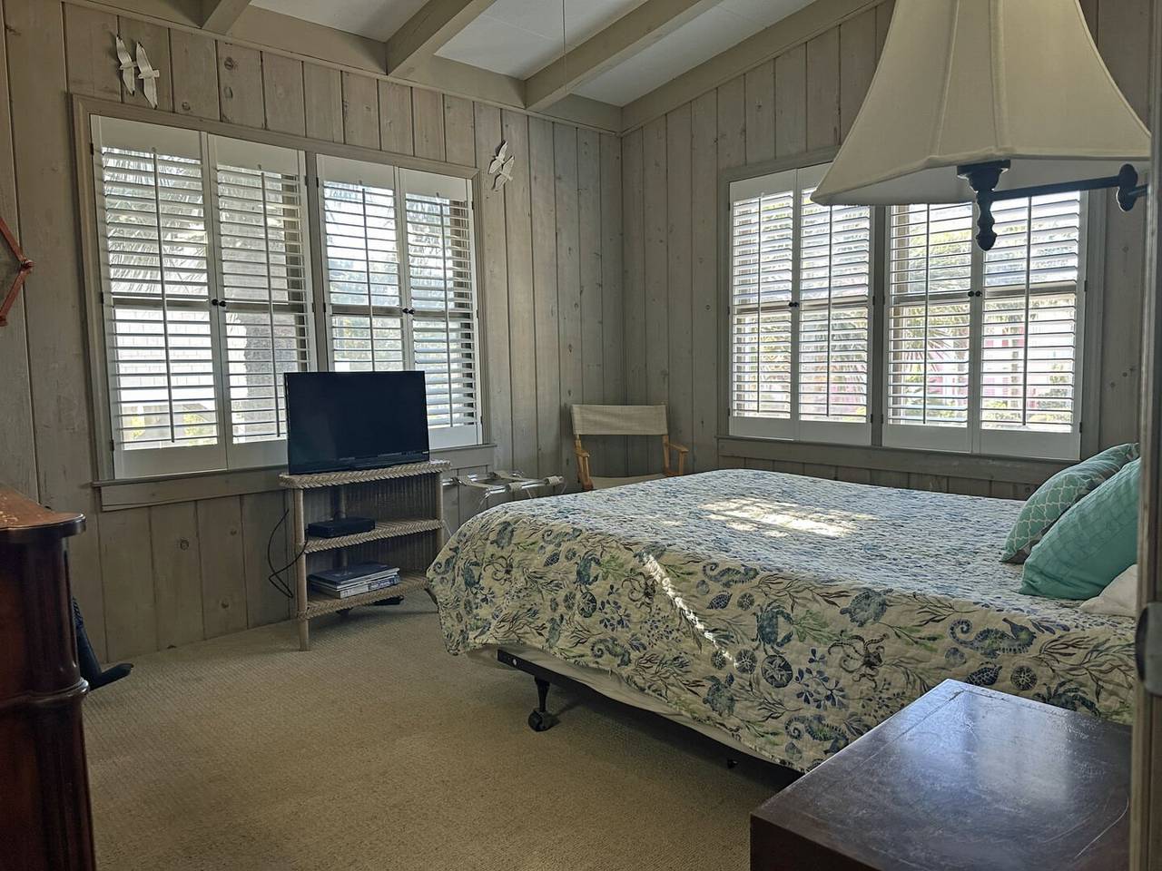 Bedroom 3 Streetside - Queen Bedroom 3 Streetside - Queen