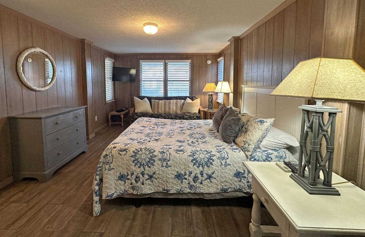 Watch TV in Bed Watch TV in Bed