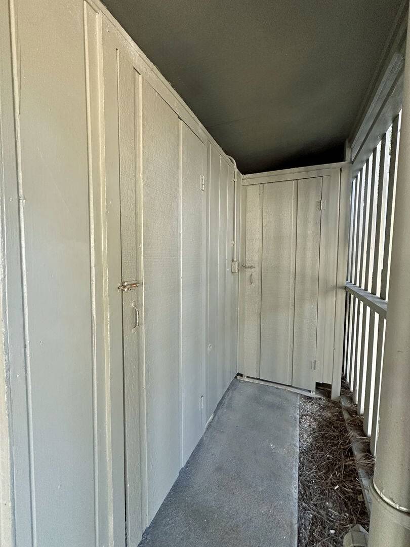 2 Enclosed Outdoor Showers 2 Enclosed Outdoor Showers