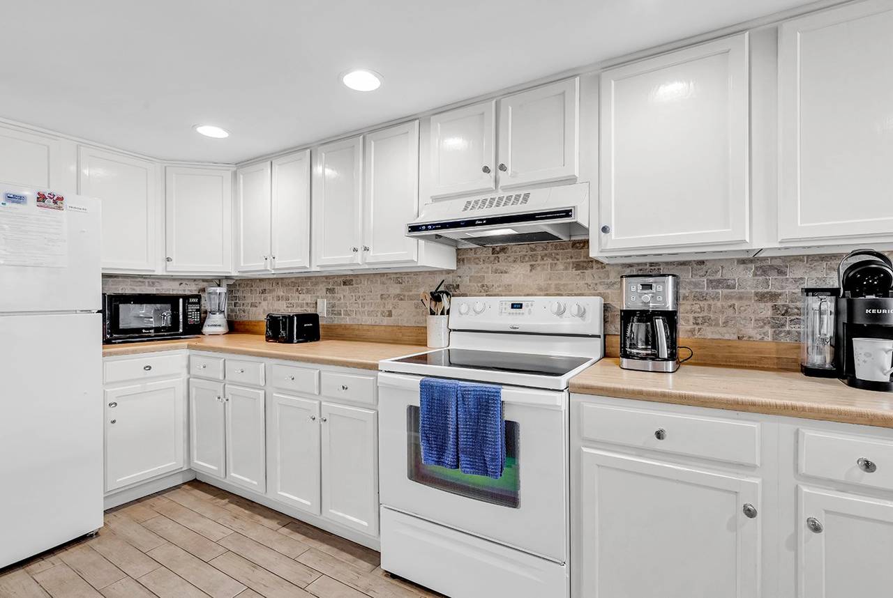 Fully equipped kitchen Fully equipped kitchen