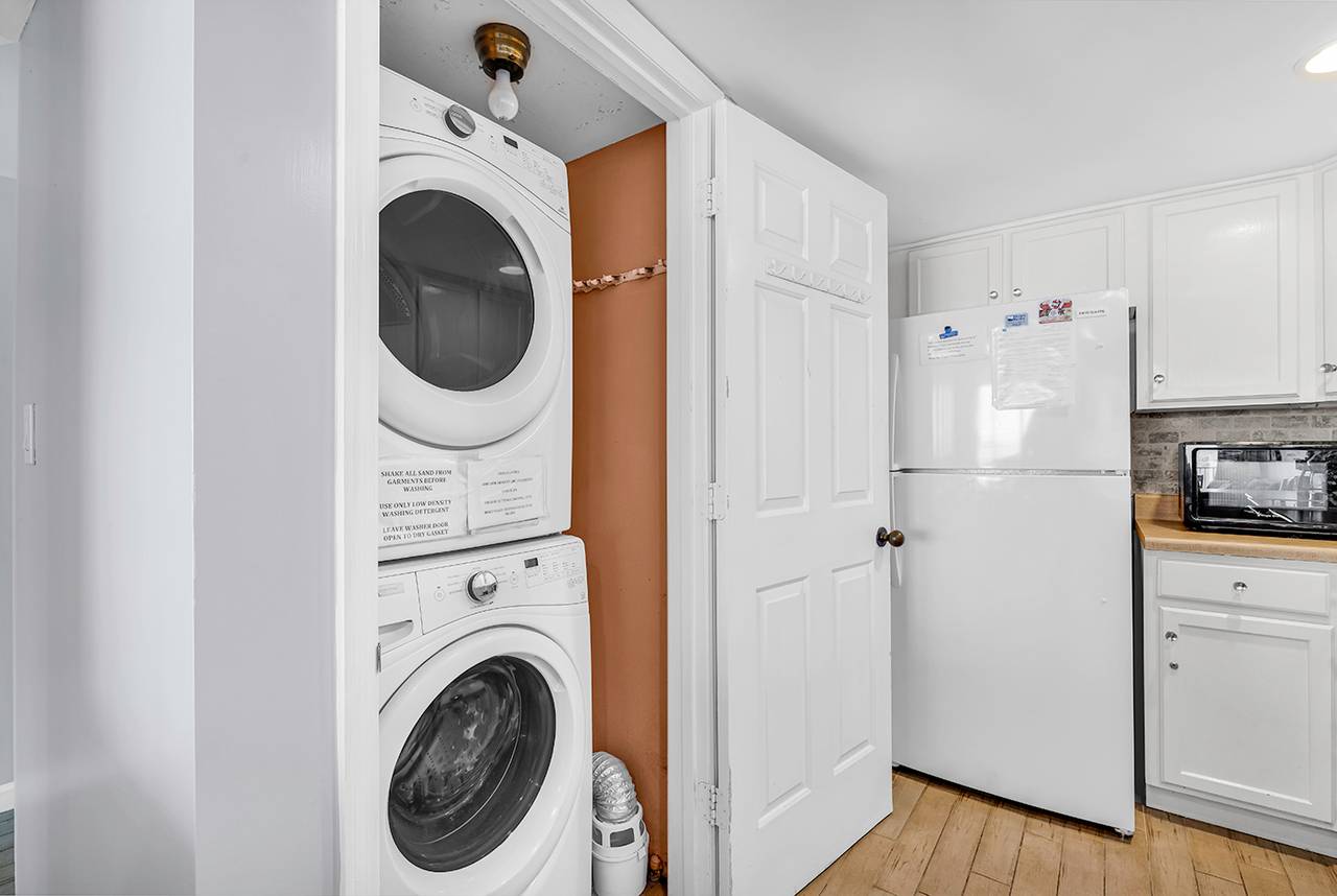 In unit Laundry! In unit Laundry!