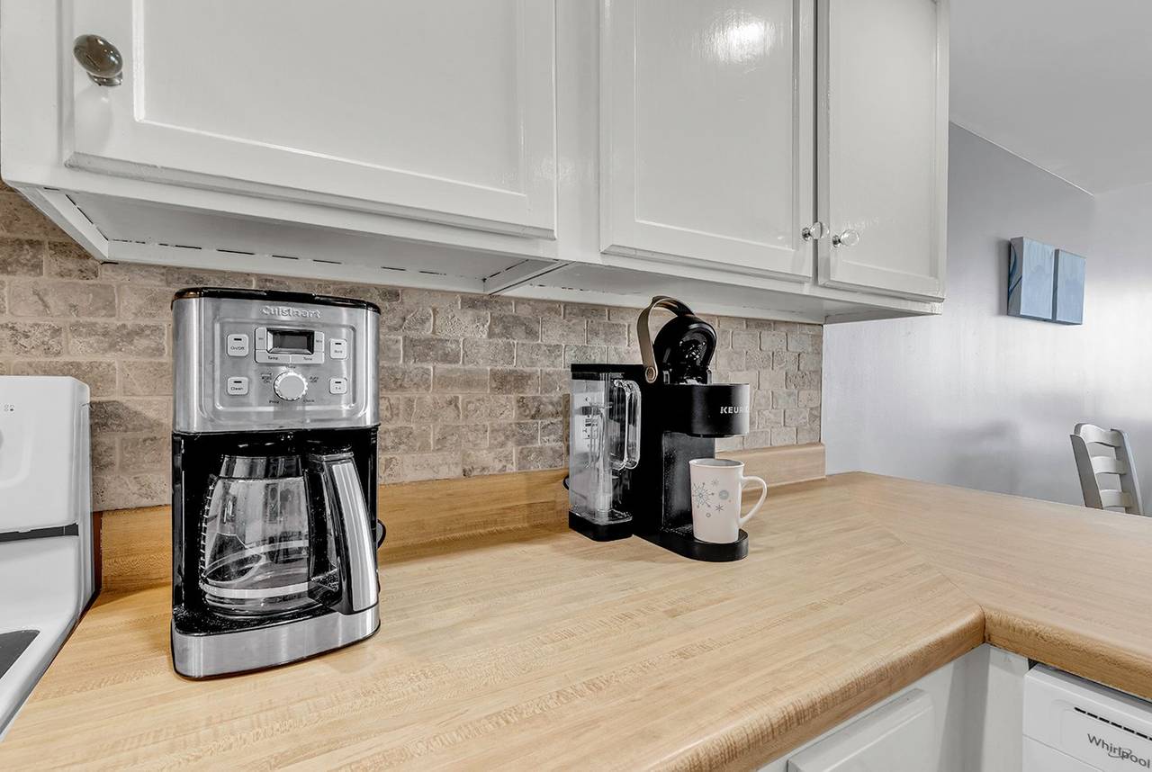 Standard Coffee & Keurig Standard Coffee & Keurig