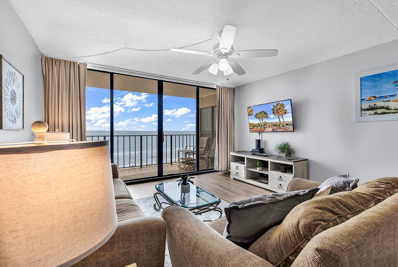 Ocean views! Ocean views!