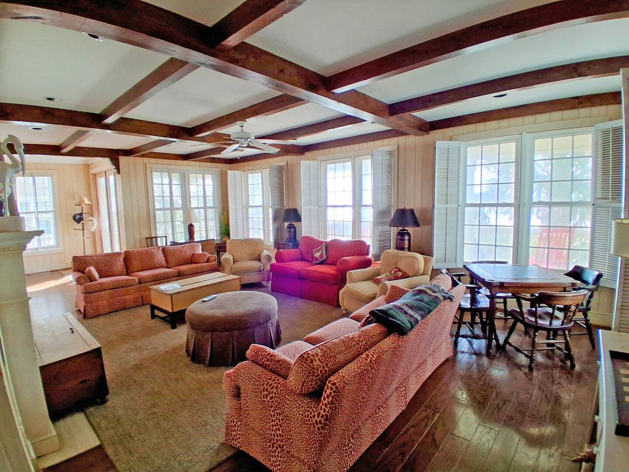 Spacious Sitting Area With A View Spacious Sitting Area With A View