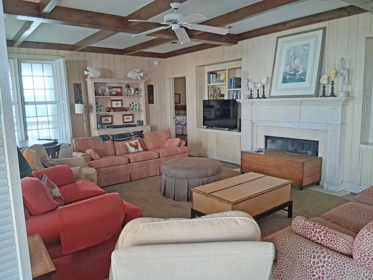 Plenty Of Gathering Space Plenty Of Gathering Space