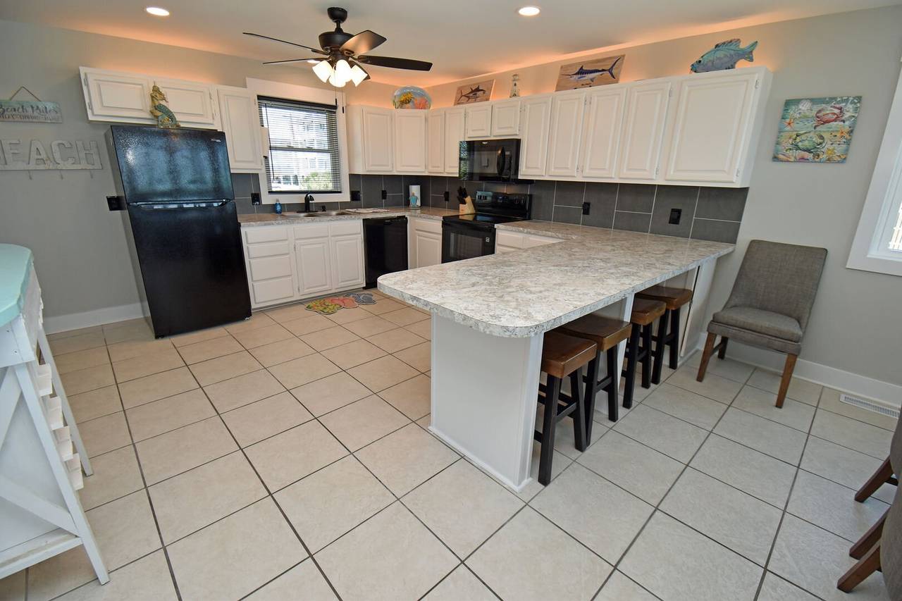 Fully equipped kitchen Fully equipped kitchen