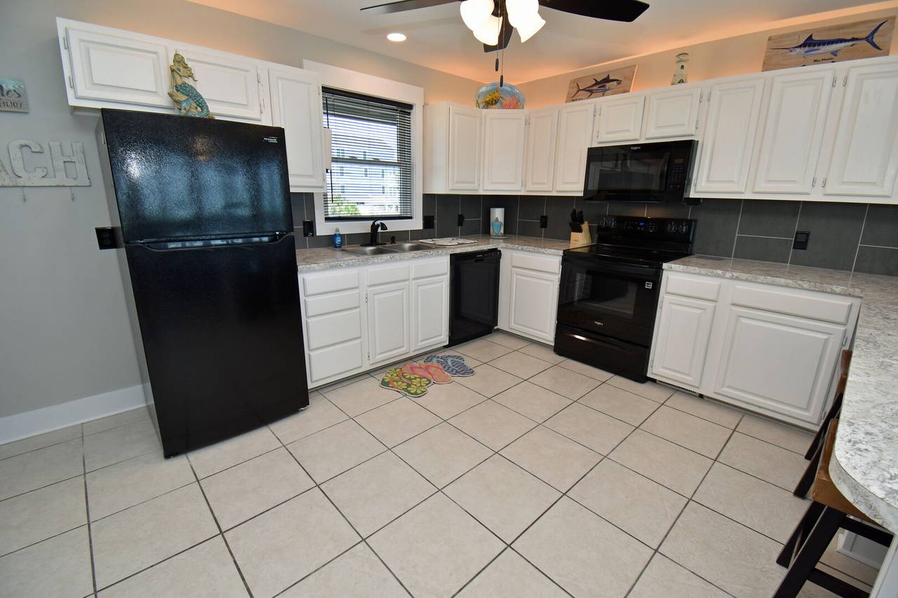 Fully equipped kitchen Fully equipped kitchen