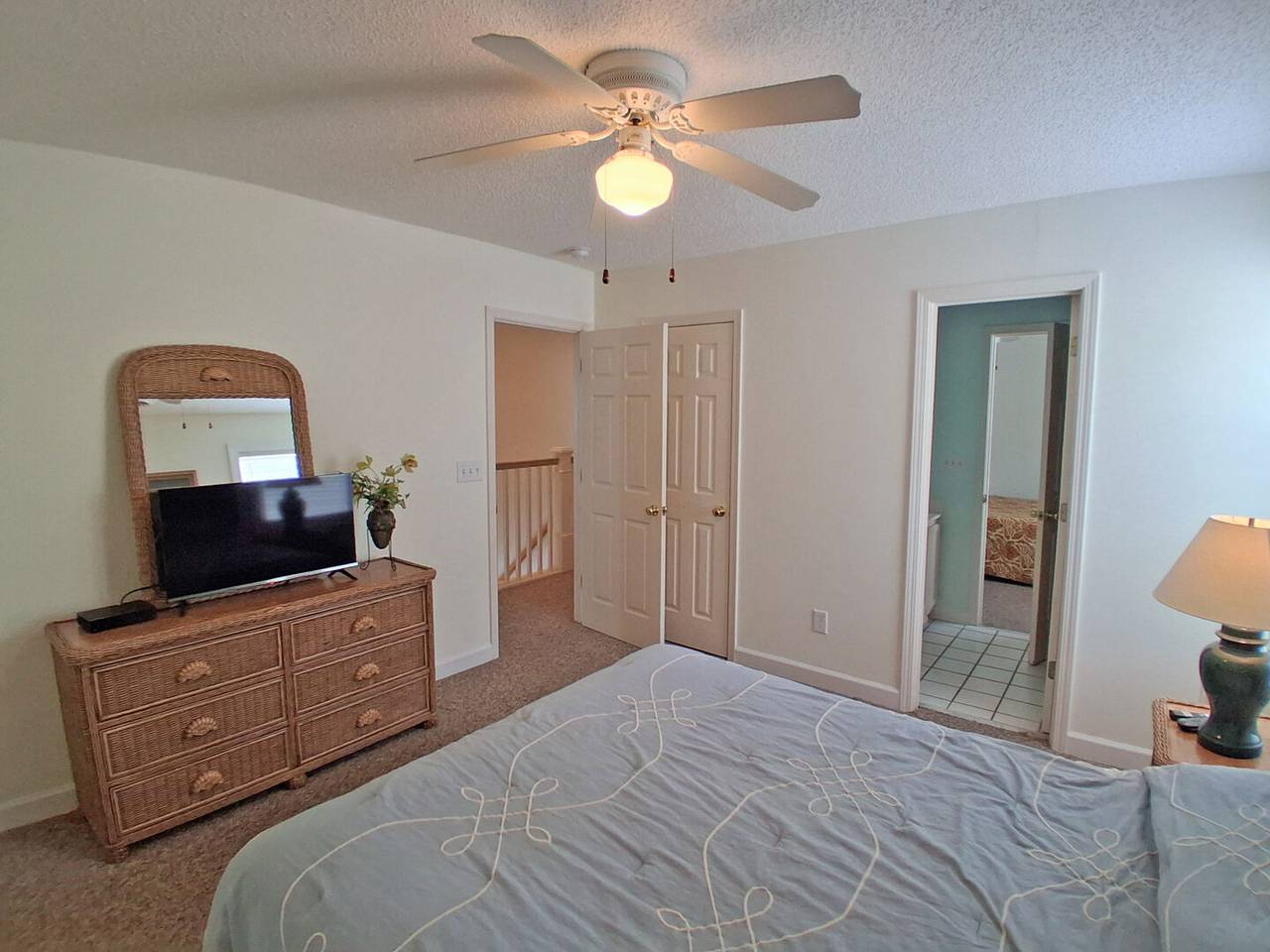 Bedroom 4 TV Bedroom 4 TV