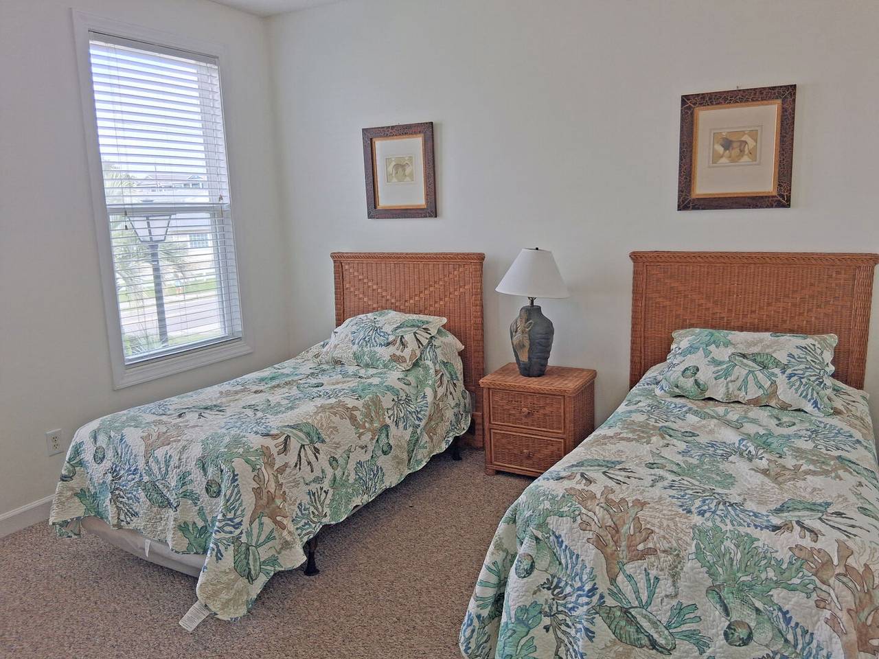 Bedroom 1
2 Single Beds Bedroom 1
2 Single Beds