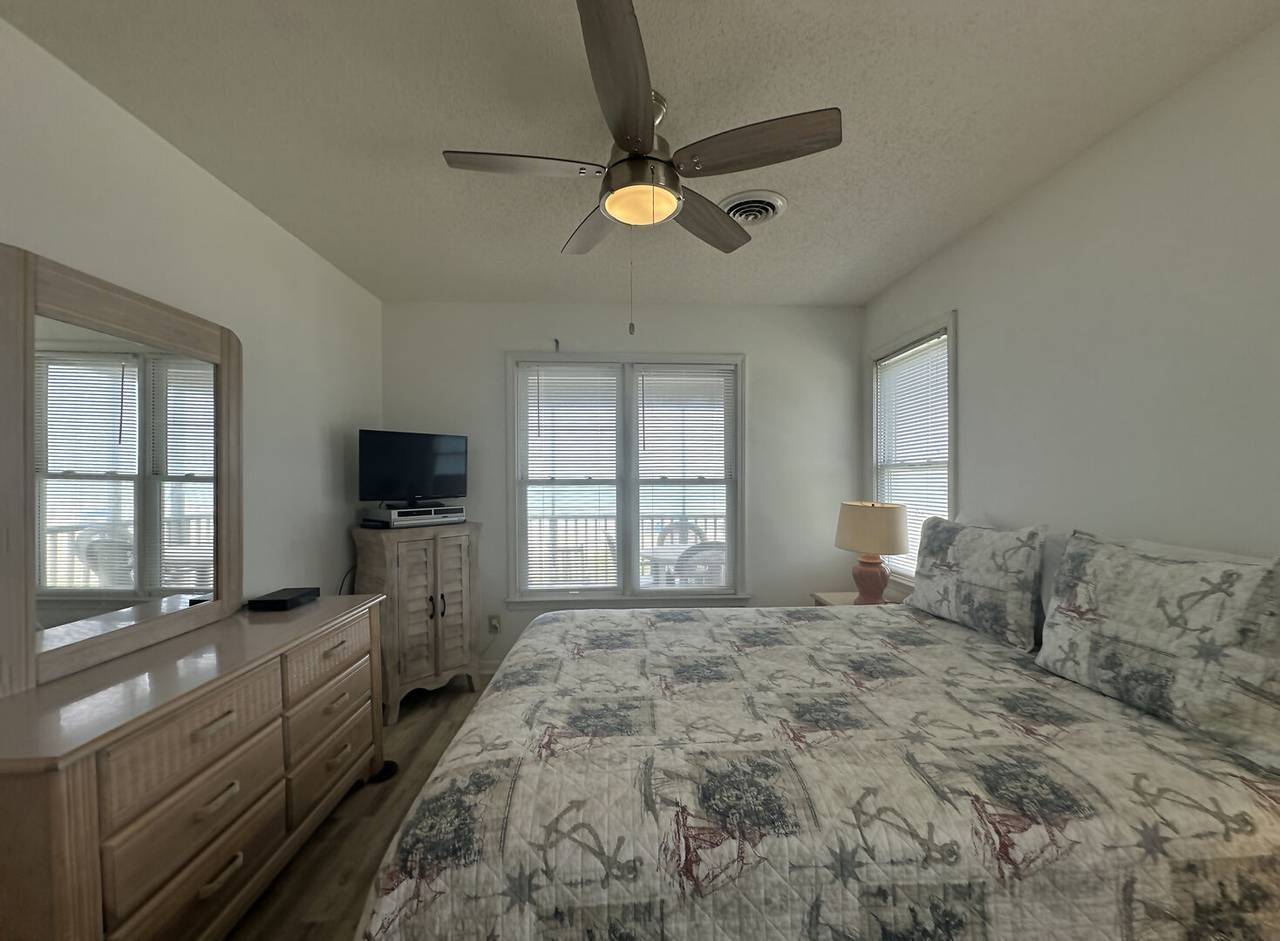 Wake up to ocean views! Wake up to ocean views!