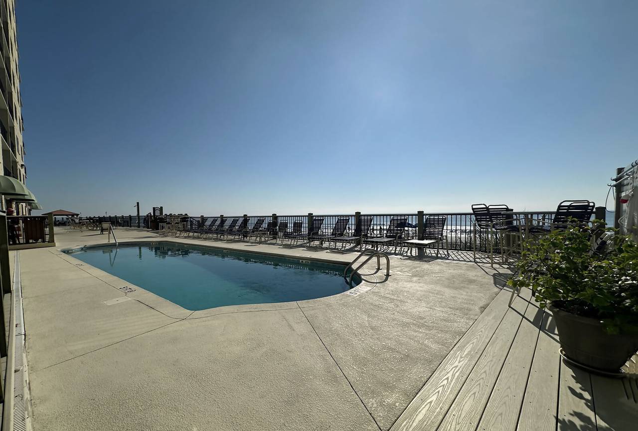 Jump in & cool off! Jump in & cool off!