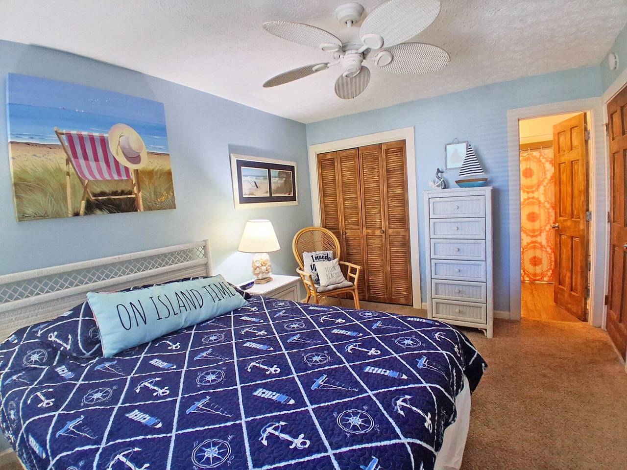 Bathroom 2 is accessible from both the bedroom & hallway. Bathroom 2 is accessible from both the bedroom & hallway.