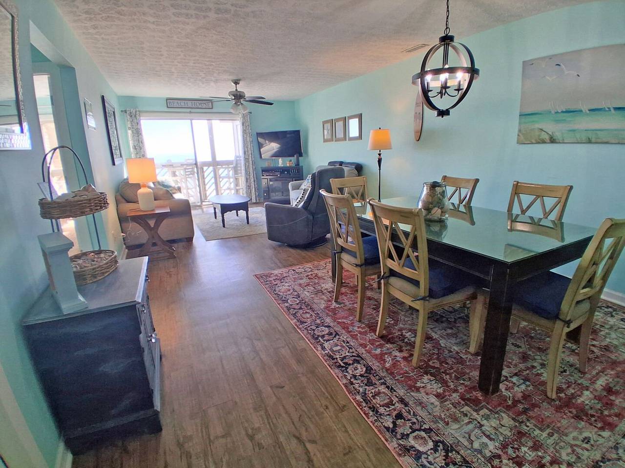 Dining with a view! Dining with a view!