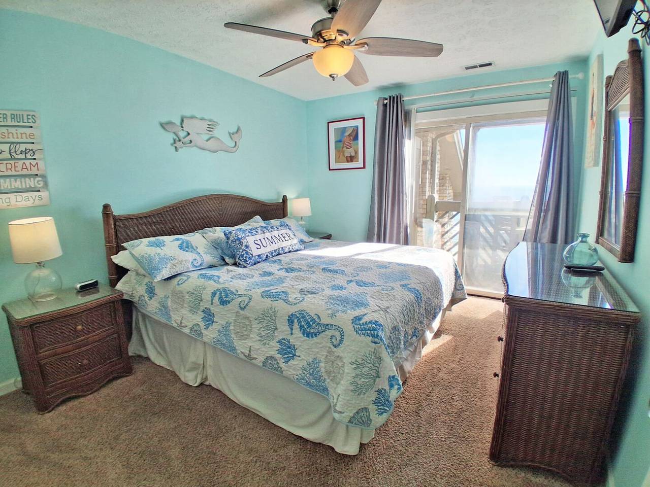 Bedroom 1 - King (private balcony access) Bedroom 1 - King (private balcony access)