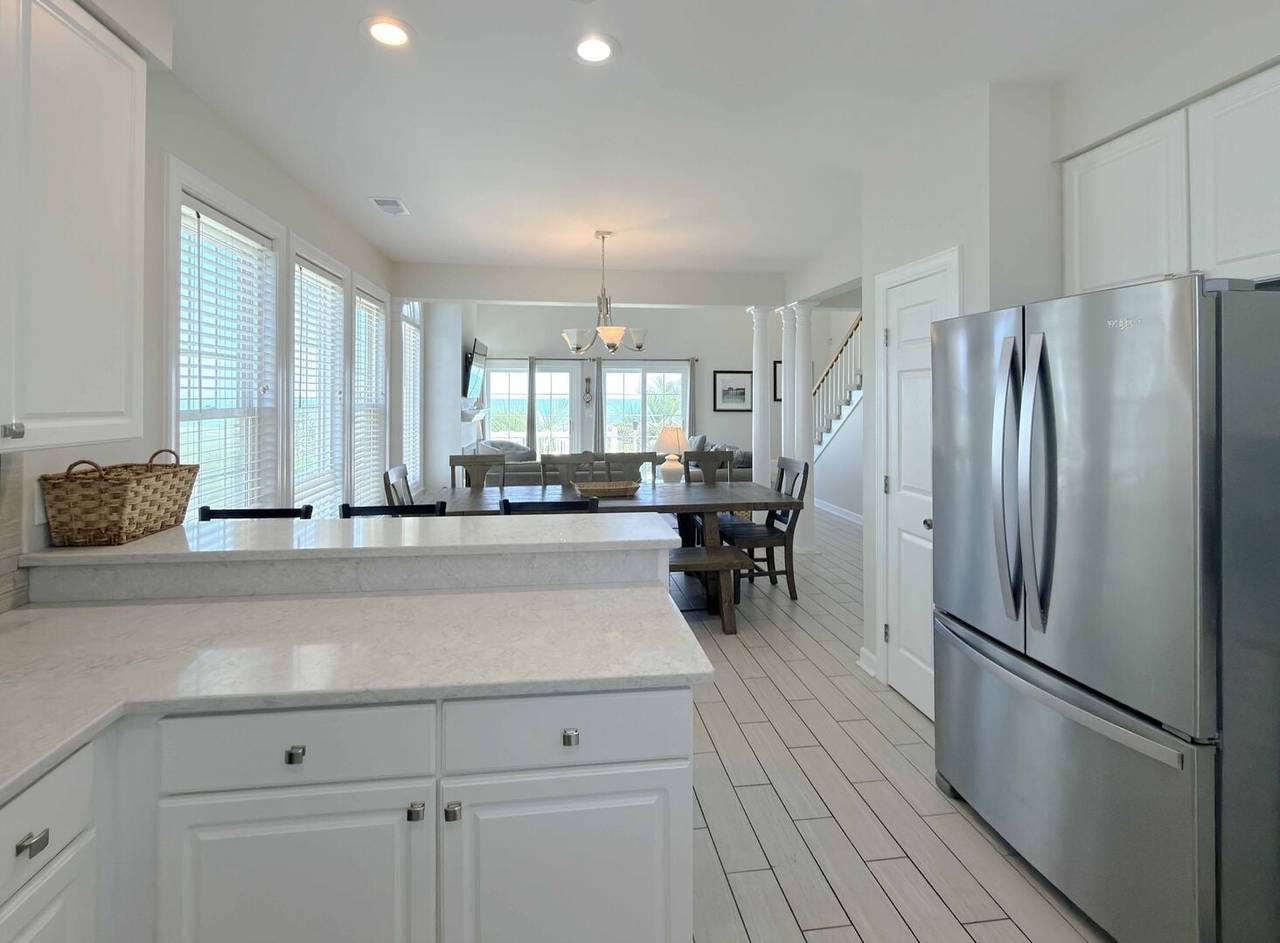 Ocean Views! Ocean Views!