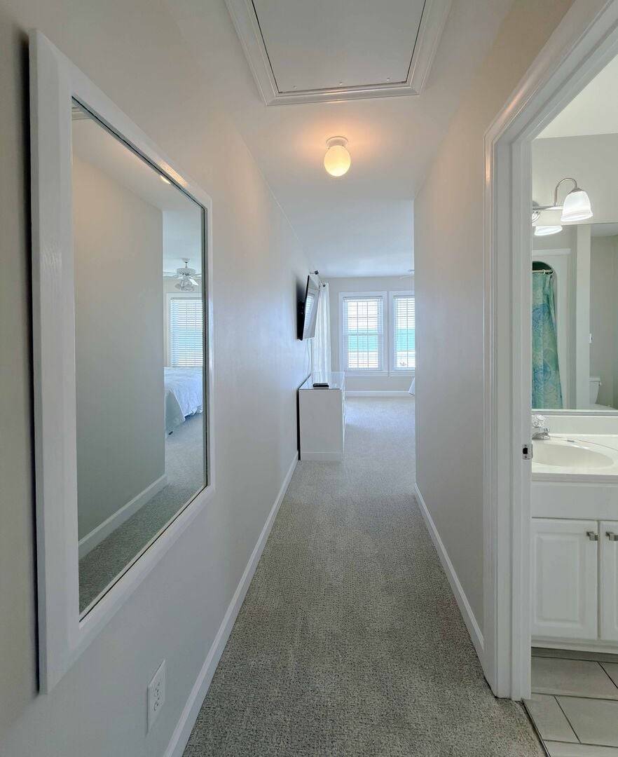Bedroom 4 Up Suite Entrance Bedroom 4 Up Suite Entrance