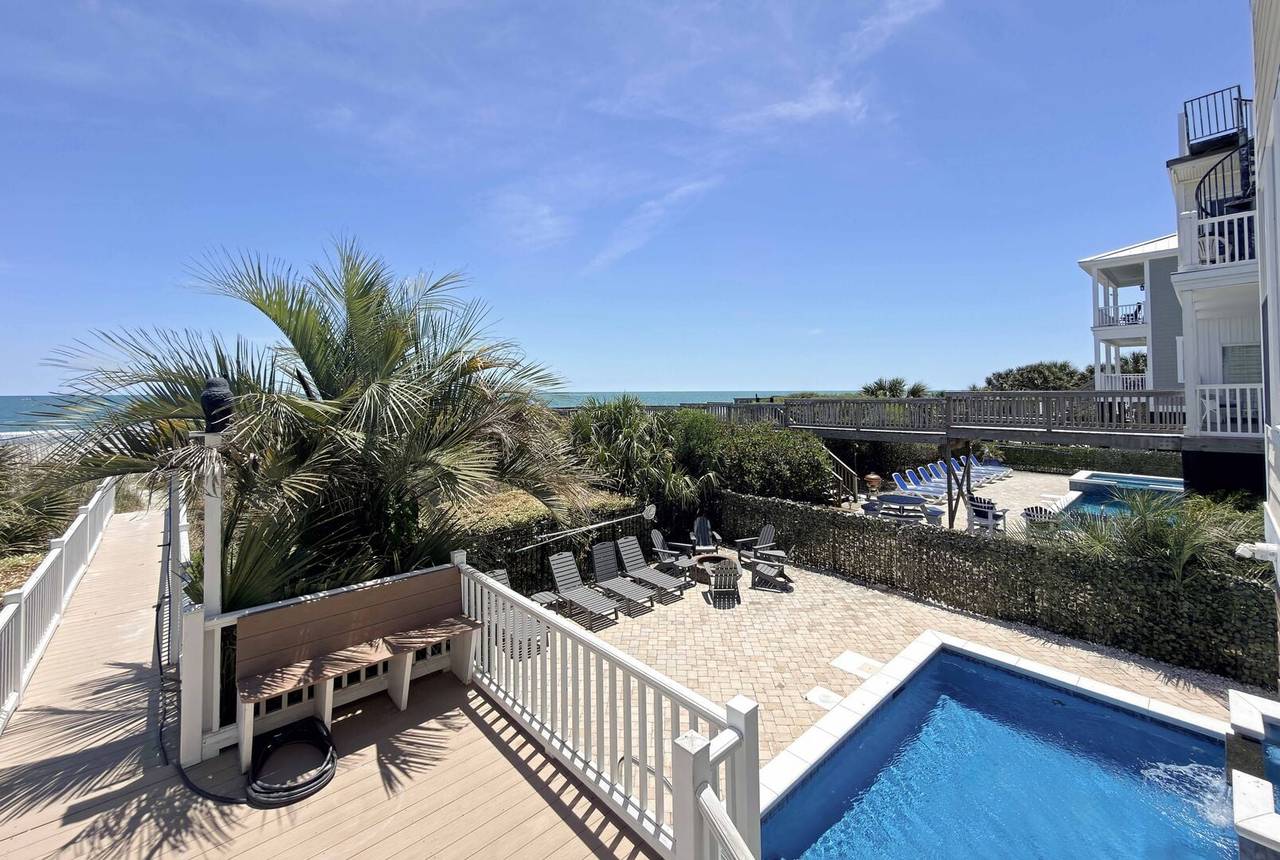Overlooks the pool area. Overlooks the pool area.