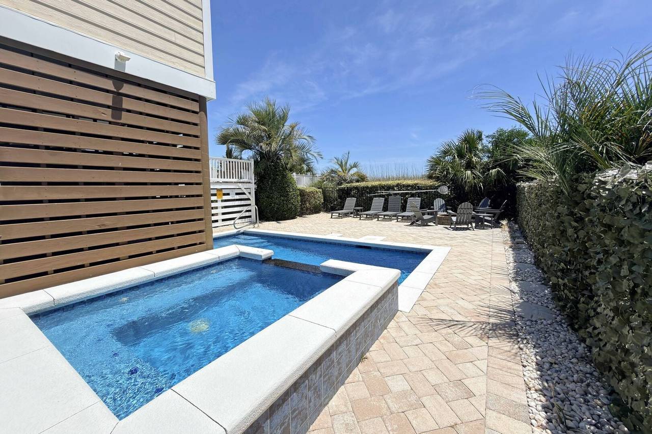 Your private oasis! Your private oasis!