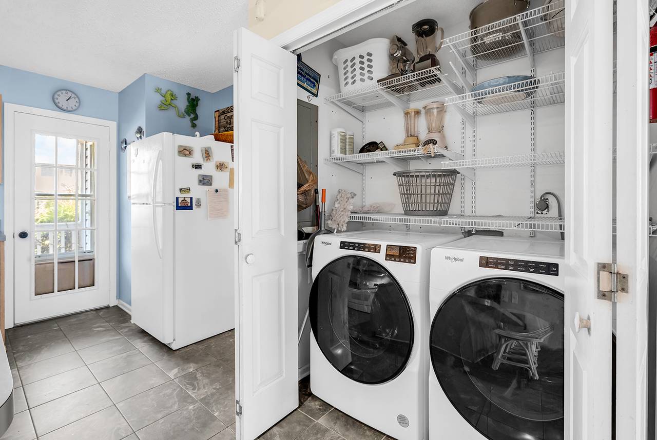 Laundry is off the kitchen. Laundry is off the kitchen.