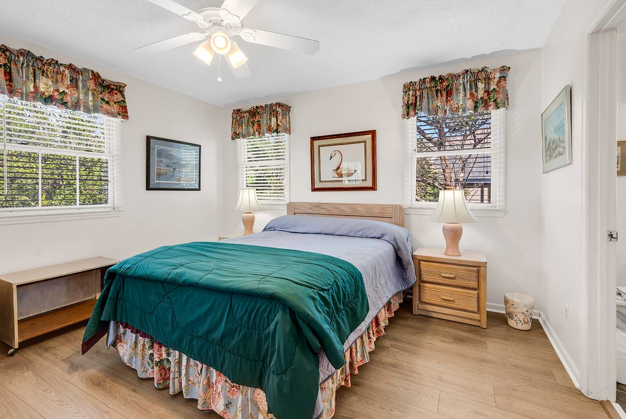 Bedroom 1 Down - Queen Bedroom 1 Down - Queen
