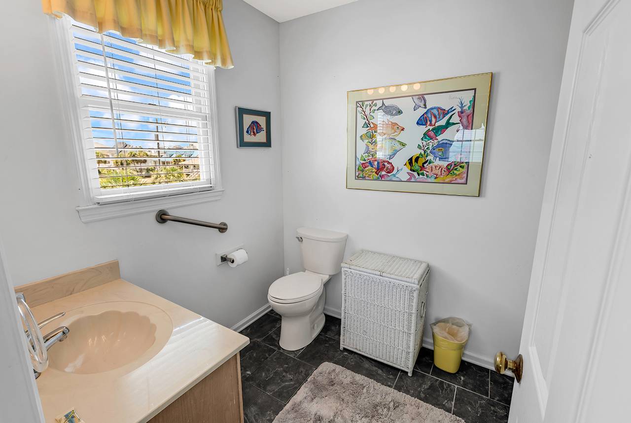 Bedroom 6 Private Bathroom with... Bedroom 6 Private Bathroom with...