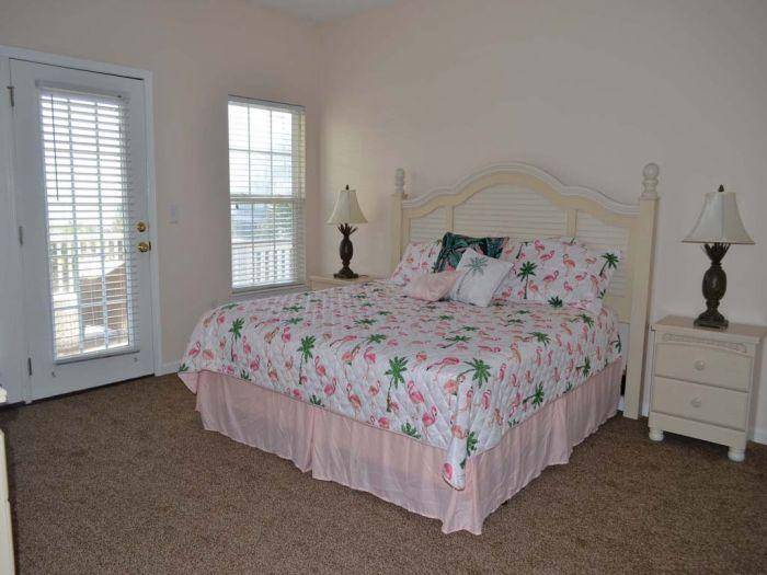 Downstairs Bedroom 4 - 1 King Bed Downstairs Bedroom 4 - 1 King Bed