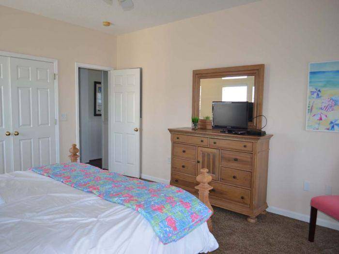 Bedroom 8 Flat Screen TV Bedroom 8 Flat Screen TV