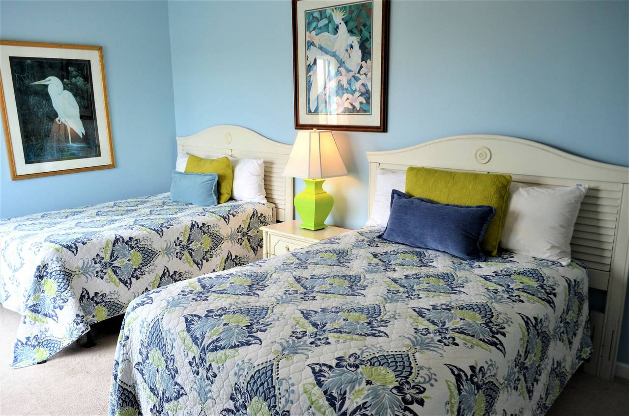 Bedroom 6 Down - 2 Double Beds Bedroom 6 Down - 2 Double Beds