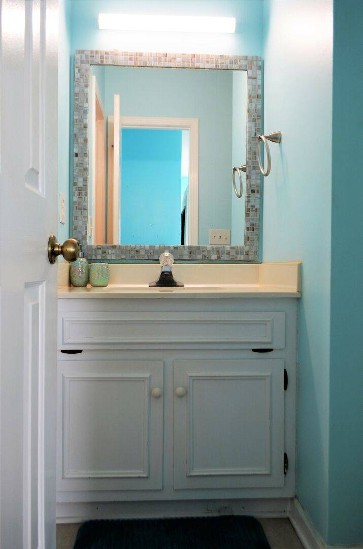 Private vanity & Private vanity &